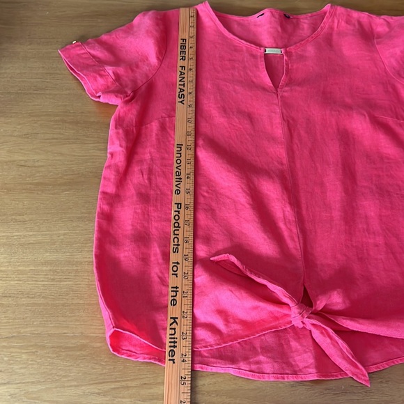 Ellen Tracy Short Sleeve Shirt, 100% Linen, Tie Front & Key Hole Accent,… - Picture 10 of 15